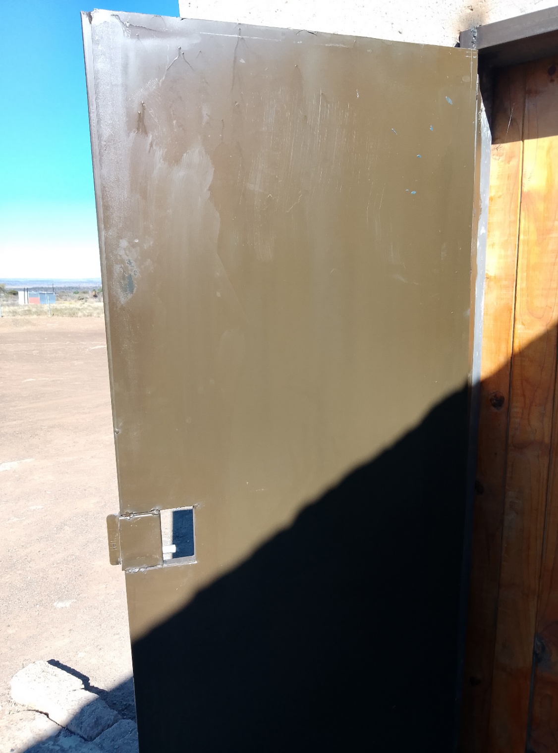 Steel door Buckler  2